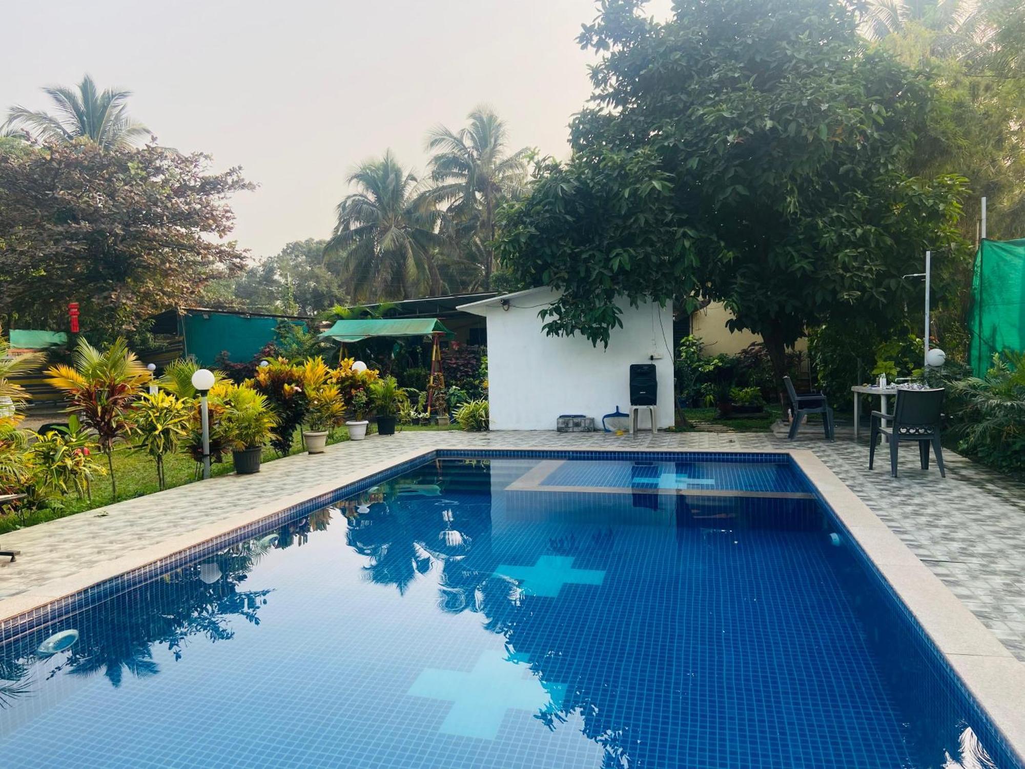Humming Bird Beach Resorts Alībāg Exterior photo